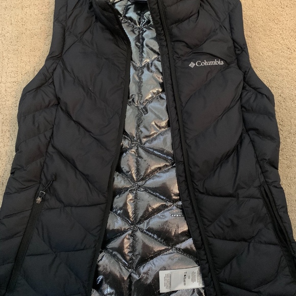 Black Vest - Picture 2 of 5